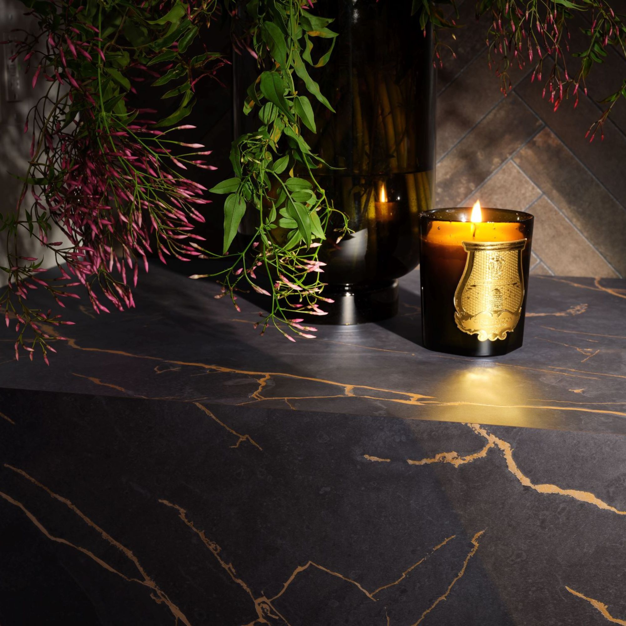 8254 Brass Veined Black Marble