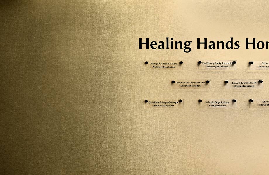 Crossbrushed Goldtone