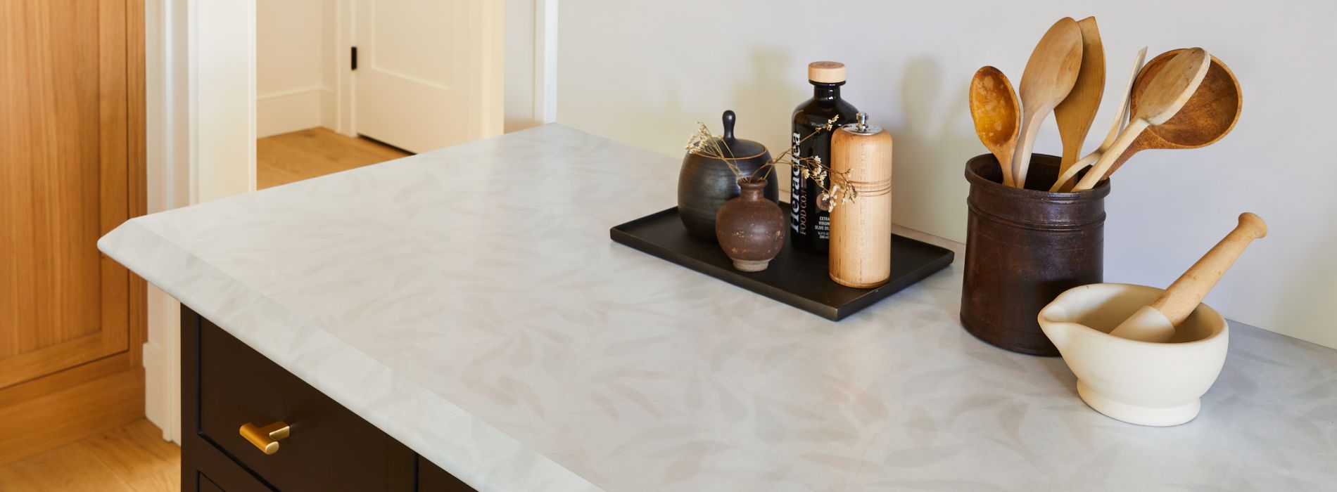 Comptoir en stratifié de marque Formica Feuillage