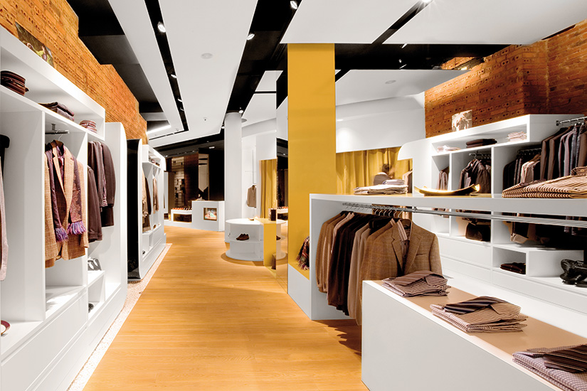 Retail CC0949 White 825x550